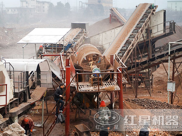 移動(dòng)打石子機(jī)現(xiàn)場處理建筑垃圾