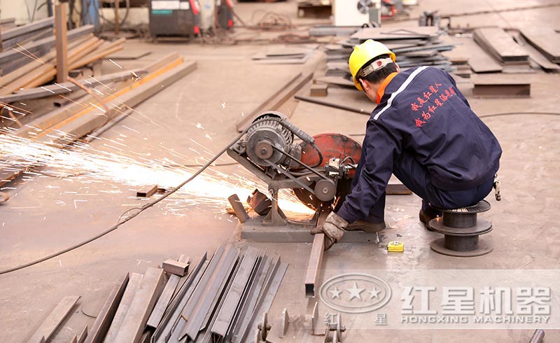 紅星機(jī)器車間作業(yè)人員